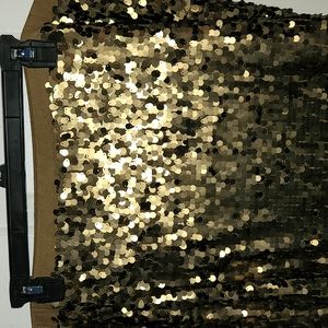 Classy knee length NY and Co sequin gold skirt